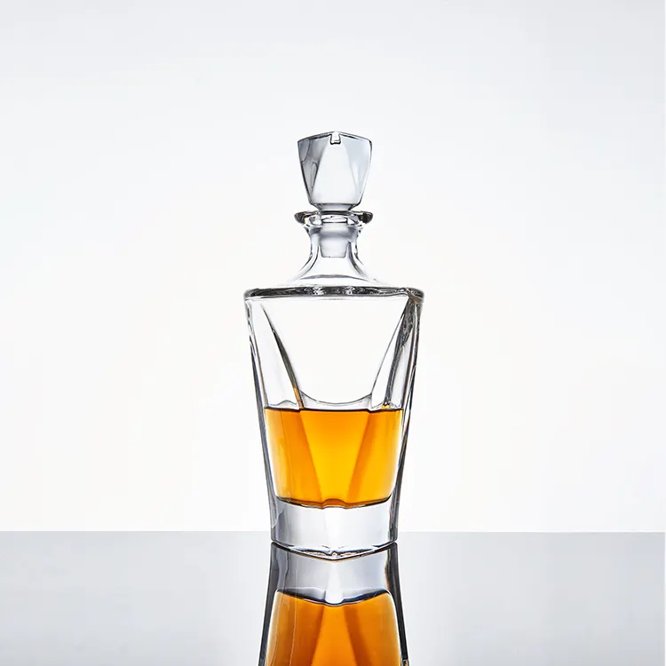 Triangle Base Crystal Vodka / Whiskey / Bourbon / XO Whisky Decanter