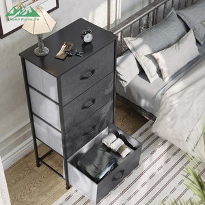 Mueble de Almacenamiento Moderno para Sala de Estar Wayon con <span class=keywords><strong>3</strong></span> Cajones, Estructura Metálica, Cestas de Tela Gris Claro y Asas de Madera - Product Image 2