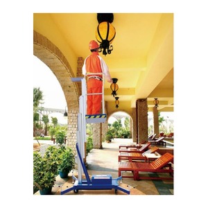 Plataforma elevadora de aleación de aluminio, tipo móvil hidráulico, Manual de elevación de un solo mástil vertical para trabajo a gran altitud - Product Image 2