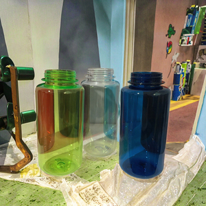 Bouteille d'eau sport 1L grande capacité en plastique écologique, anti-corrosion, avec couvercle à vis, pour camping et gym - Product Image 3