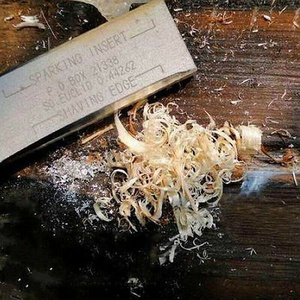 Allume-<span class=keywords><strong>feu</strong></span> en magnésium à 99,9 %, <span class=keywords><strong>pierre</strong></span> à <span class=keywords><strong>feu</strong></span> de survie, <span class=keywords><strong>briquet</strong></span>, outils de camping en plein air - Product Image 6