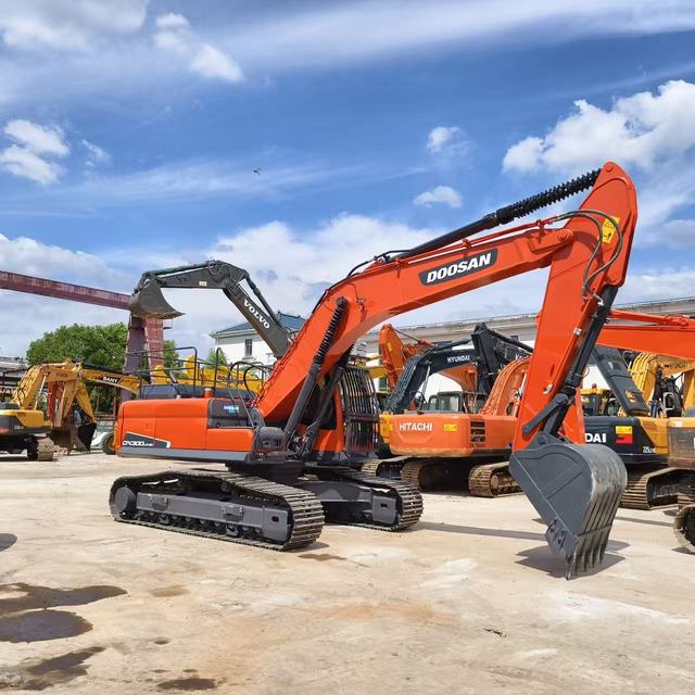 Original Doosan DX300LC Hydraulic Excavator Fuel Saving Smart Power Control Stable Performance Durable Design Ideal