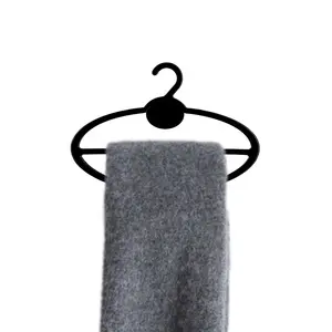 Groothandel Zwarte Handdoek Hanger Sjaal Tie Plastic Display Hanger Voor Winkel