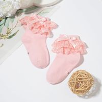 Adorables chaussettes pour bébé fille, en coton doux, écologiques, respirantes, absorbant la transpiration, avec volants en dentelle, nœuds et détails en perles.