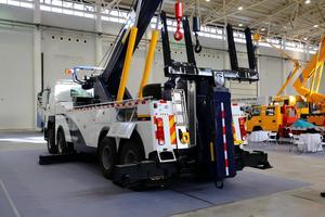 Heavy Duty 40-Ton <strong>Recovery</strong> Truck 380HP 8X4 Diesel Wrecker Tow Truck with 2 Winches 10-Ton <strong>Recovery</strong> Capacity 10-Wheel - Product Image 6