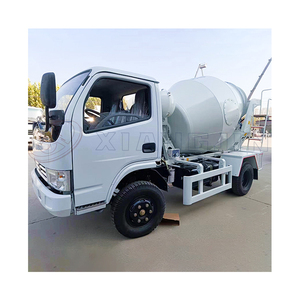 Máy trộn và vận chuyển bê tông tự động tích hợp động cơ diesel, xe trộn bê tông tự động nạp liệu - Product Image 1