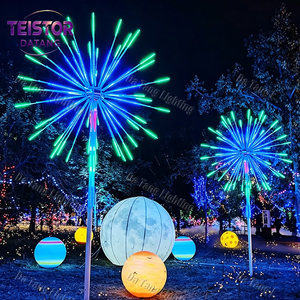 A Starburst Tree <b>Light</b> Structure Gives Public Plazas and Parks a More Dynamic Holiday Nightscape - Product Image 2
