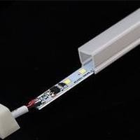 LSW0066 72W 12V/24V DC-AC Alimentation simple avec fonctions de sécurité avancées, driver d'éclairage LED fiable pour usage industriel, 80% de rendement
