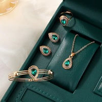 Ensemble de bijoux pour femmes en alliage, série goutte d'eau avec pierres précieuses, style européen et américain, collier, boucles d'oreilles, bague, bracelet, ensemble quatre pièces en stock