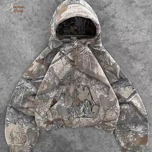 Giacca con Zip Personalizzata Stile Retrò con Stampa Effetto Legno Camouflage Felpa con Cappuccio in Spugna Francese per Uomo - Product Image 1