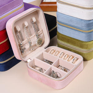 Caja de Joyería Retro de Colores Surtidos al por Mayor - Diseño Cuadrado, Organizador de Accesorios en Stock para Almacenamiento de Joyas de Mujer - Product Image 2