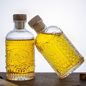 Lujo Mini Vacío 50ml 100mL Decantador <span class=keywords><strong>Vodka</strong></span> Vidrio en relieve Licor Vino Botella de licor con tapa de corcho - Product Image 4