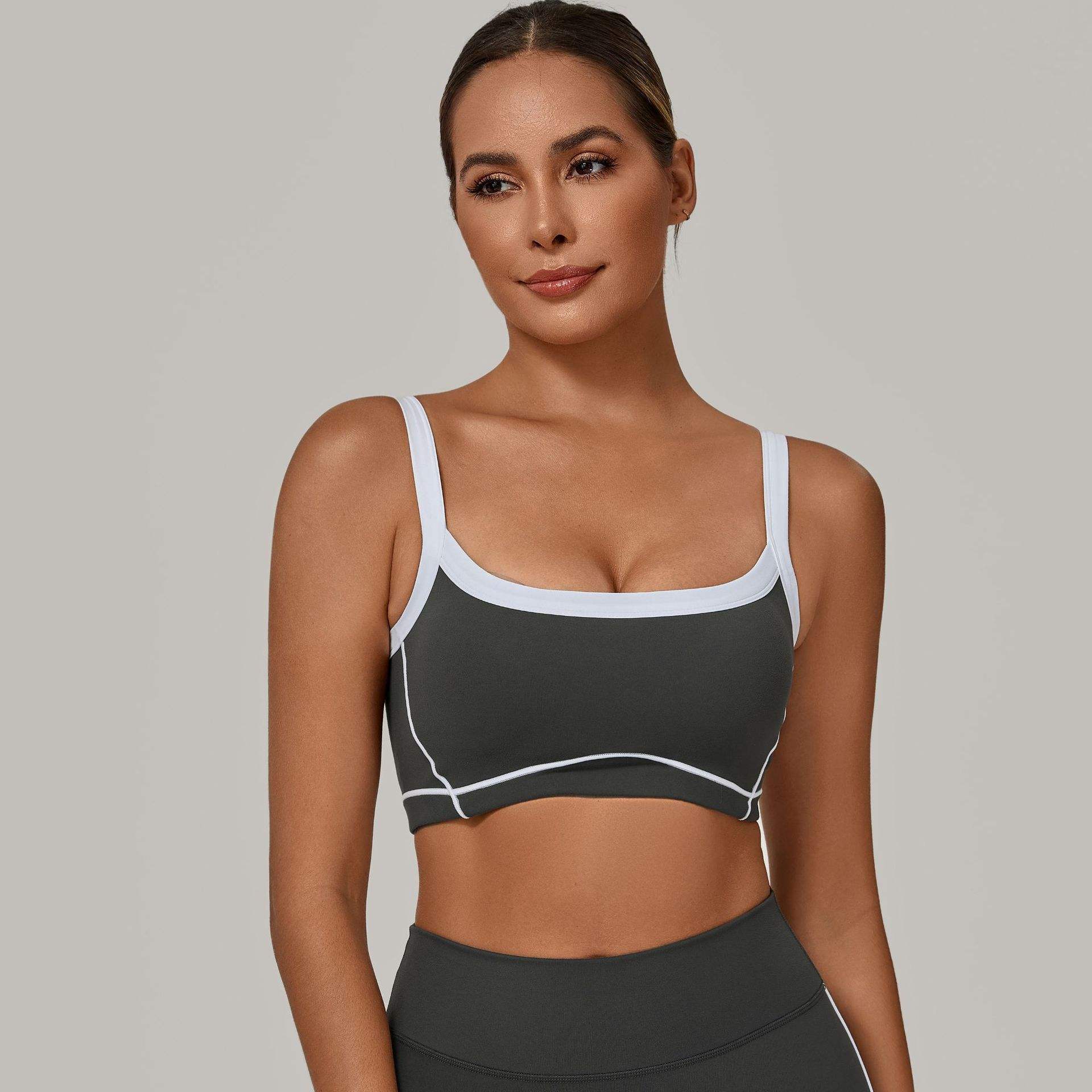 สีเทาถ่าน