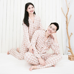 Nouvelle arrivée 95% bambou Viscose Style populaire robe de nuit avec boutons pour un usage domestique respirant hommes ensemble de vêtements de nuit - Product Image 5