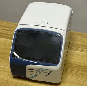 PCR Fluorescente Cuantitativa en Tiempo Real Portátil para Detección y Cuantificación en Tiempo Real para Detección de Enfermedades en Biología Molecular - Product Image 4