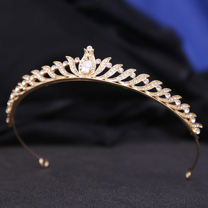 Diadème élégant en forme de feuille avec cristaux, bijou de front délicat pour femme, bandeau plaqué pour mariée, accessoires de cheveux pour mariage - Product Image 3
