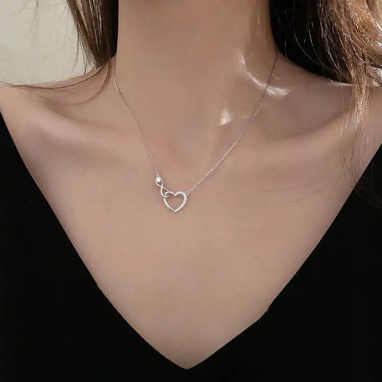 SC Hot Selling Fashion S925 Sterling Silber Herz Choker Halskette Zarte glänzende Zirkon Kristall Infinity Herz Halskette Frauen