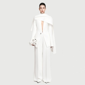 Gabardina Larga Elegante y Transpirable de Alta Calidad para Mujer, Nueva Colección 2026, Casual, con Cuello en V Profundo, Botones Metálicos, Plisada, Holgada, con Detalles de Primavera - Product Image 3