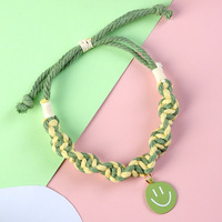 Collier réglable pour chien et chat, collier en coton tissé à la main avec pendentif Smiley coloré pour les accessoires pour animaux de compagnie printemps-été