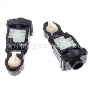 Jiechuang Auto Parts <b>Shift</b> Cable Adjuster For Ford 68064273AB Plastic Mechanical Gear <b>Knob</b> Accessory - Product Image 3