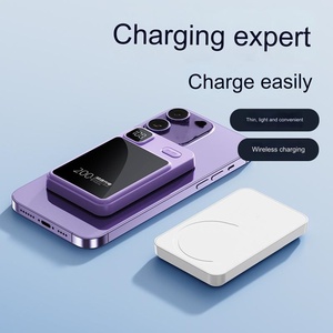 2025 personnaliser 10000 MAh Mini Power Bank <span class=keywords><strong>chargeur</strong></span> magnétique <span class=keywords><strong>sans</strong></span> <span class=keywords><strong>fil</strong></span> 15W <span class=keywords><strong>charge</strong></span> <span class=keywords><strong>rapide</strong></span> 22.5W Power Bank magnétique <span class=keywords><strong>Charge</strong></span> <span class=keywords><strong>rapide</strong></span> - Product Image 2