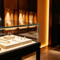 Vitrine de présentation de bijoux en verre, comptoir rectangulaire, vitrine de vente au détail, cadre noir pour exposition en magasin