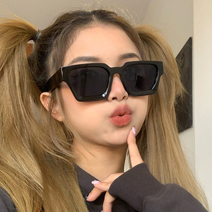 Fashionable Retro Sunglasses High Quality Casual Glasses Women's Personal <b>Sunscreen</b> Sunglasses - Product Image 1