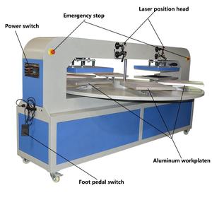 Máquina de prensado térmico de 2 cabezales y 6 estaciones con doble calentador, carusel automático giratorio para camisetas - Product Image 4