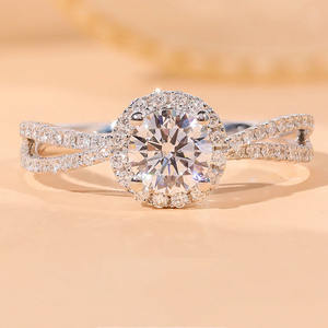 クラシックなサイズのラウンドカット1カラットキュービックジルコニアCZダイヤモンドプロミスウェディングブライダルリングKAR281 - Product Image 3