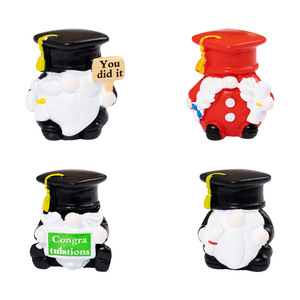 Novedad transfronteriza para la temporada <span class=keywords><strong>de</strong></span> graduación: Muñeco enano Moe, accesorios <span class=keywords><strong>de</strong></span> decoración DIY para <span class=keywords><strong>casa</strong></span> <span class=keywords><strong>de</strong></span> <span class=keywords><strong>muñecas</strong></span>, manualidades pequeñas <span class=keywords><strong>de</strong></span> resina para coche y escritorio. - Product Image 5