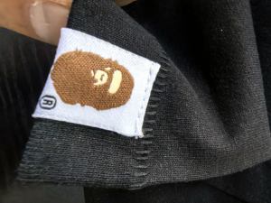 Kualitas Tinggi Versi 1:1 Stok Tersedia  Letter 100% Katun Cetak Laser Kasual Bernapas Pria Trendi Bapees Desainer Fashion - Product Image 3