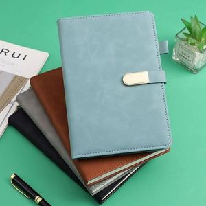 Cuaderno Yungbuck de Cuero PU A5 de Alta Calidad, con Logotipo Personalizado, Cierre Magnético, Portaplumas, Encuadernación Cosida, 100 Hojas, Color Personalizado, UV - Product Image 2