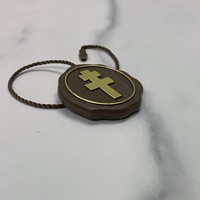 Étiquettes personnalisées avec logo estampé à l'or - Attaches de luxe avec cordon - Accessoires haut de gamme pour bijoux et montres