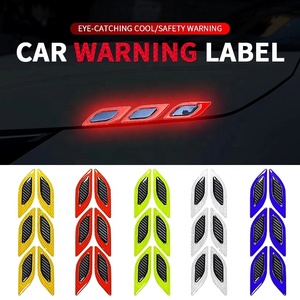 Tiras reflectantes de fibra de carbono para parachoques de coche, cinta de advertencia de seguridad, pegatinas reflectoras, accesorios para Exterior, 3D, 6 uds. - Product Image 4