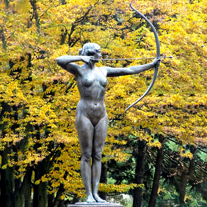 Statue de Diane, déesse classique en bronze grandeur nature, pour extérieur, sculpture antique d'une archerette chasseuse Artemis pour la décoration de jardin - Product Image 1