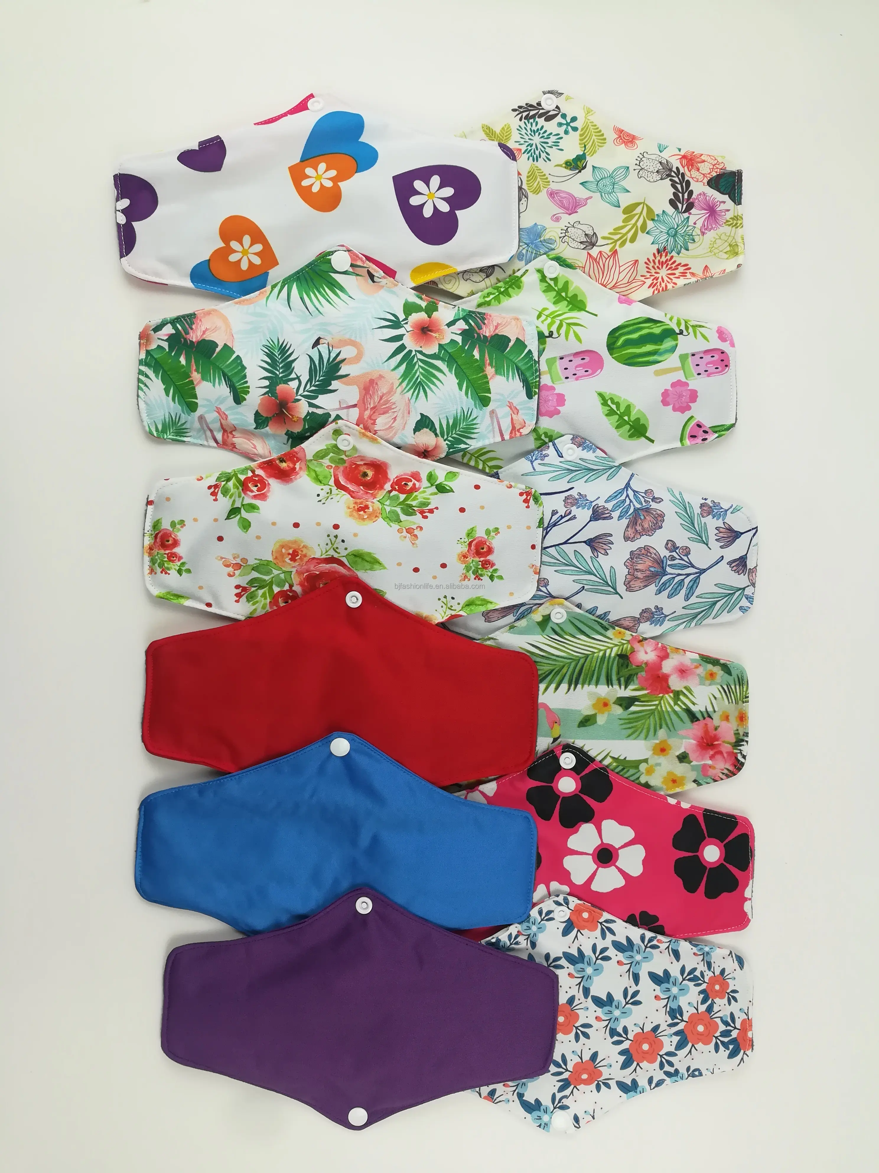 Wholesale Washable Breathable Menstrual Pad Reusable Sanitary Napkin Ladies Bamboo Charcoal Cloth Natural Panty Liner