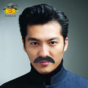 Moustaches d'Halloween (6 pièces) – Fausse barbe à coller sur la carte – Accessoires de déguisement pour fête - Product Image 3