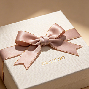 Cinta de Raso Rosa Ecológica de RPET con Borde Dorado, Cinta Impresa con Serigrafía Personalizada para Decoración de Ramos de Boda - Product Image 5
