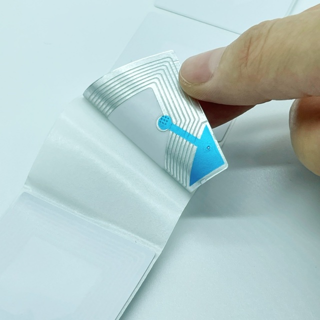 Flexible RF EAS Label Anti-Theft Sticker for Retail Management Supermarket Security Liquid Tag Access Control Card
