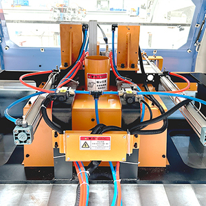 <span class=keywords><strong>Scie</strong></span> <span class=keywords><strong>à</strong></span> angle horizontale automatique CNC, moteur de précision, système d'alimentation servo-contrôlé, robuste, pour la construction de maisons en bois - Product Image 6