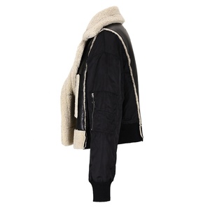 Chaqueta de cuero de cordero integrada de piel nueva de invierno, Chaqueta corta de Collage de comparación de colores para mujer - Product Image 1