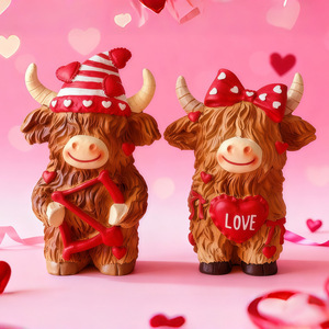 Nouveaux articles cadeaux de mariage pour la Saint-Valentin, <span class=keywords><strong>couple</strong></span> de bovins des Highlands, Cupidon doux, décoration de la maison, résine peinte à la main, en forme de cœur - Product Image 1