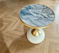Table d'angle créative moderne de style italien, luxe léger, simple, petite table basse d'appoint pour canapé, pour salon et mobilier de maison
