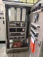 Kabinet Kontrol Jaringan 42U IP30 Rak Server Baja Enklosur Distribusi Listrik Industri Kustom