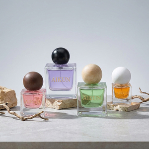 Aikun Colorful Fragrance Bottles Mini Square Glass <b>Spray</b> Perfume Gift <b>Set</b> With Wooden Ball Caps For Gift Wholesale Supply - Product Image 3