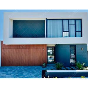 Puertas de garaje de rejilla de acero y madera eléctricas automáticas resistentes al agua a prueba de viento modernas para casas - Product Image 5