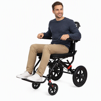 Fauteuil roulant de voyage pliable léger de haute qualité avec frein à main pour enfants et adultes