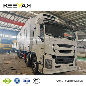 Camion frigorifique ISUZU 8*4 de qualité supérieure, isolation 100 mm, capacité 30T, pour le transport alimentaire, personnalisable - Product Image 2