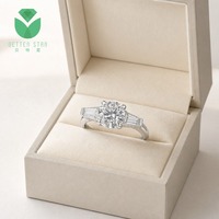 Bague de fiançailles classique à trois pierres Betterstar Brilliant Cut Lab Grown Diamond, plaqué or blanc 14K 18K, 2 carats D VVS, certifiée IGI