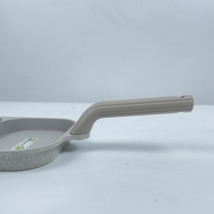 Poêle à œufs carrée antiadhésive à 3 trous, compatible induction, ustensile de cuisson moderne en métal pour le petit-déjeuner avec sauteuse pour une cuisson facile - Product Image 2